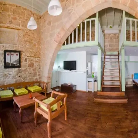 Hotel de apartamente Xenones 4*