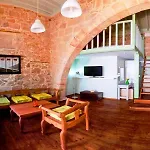 Xenones Apartmanhotel Líndosz