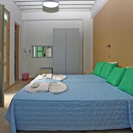 Aparthotel Xenones 3*