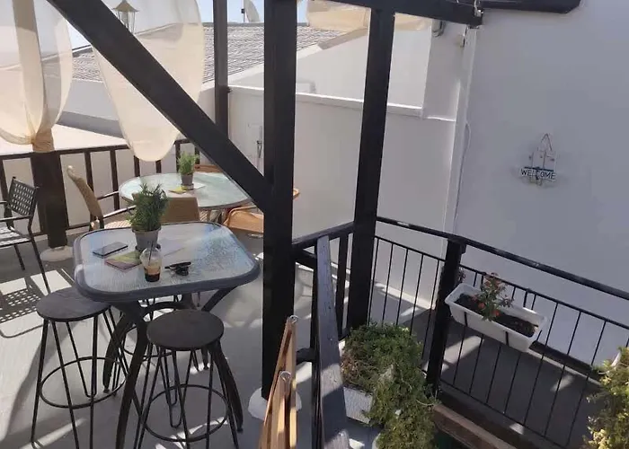 Xenones Aparthotel 4*