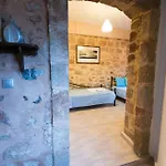 Xenones Aparthotel 4*