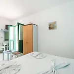 Xenones Aparthotel Líndos