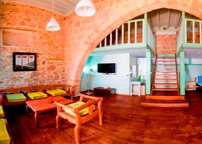 Aparthotel Xenones 4*