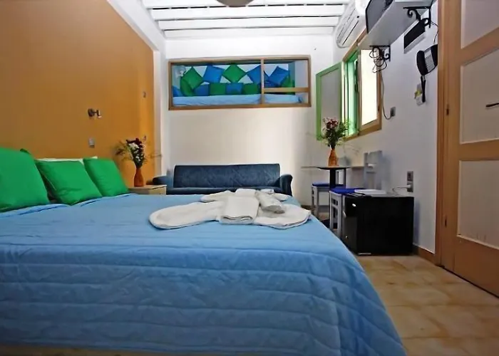 Xenones Aparthotel 4*